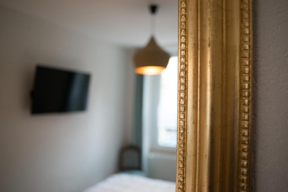 Hotel De La Beroche Saint-Aubin-Sauges Luaran gambar